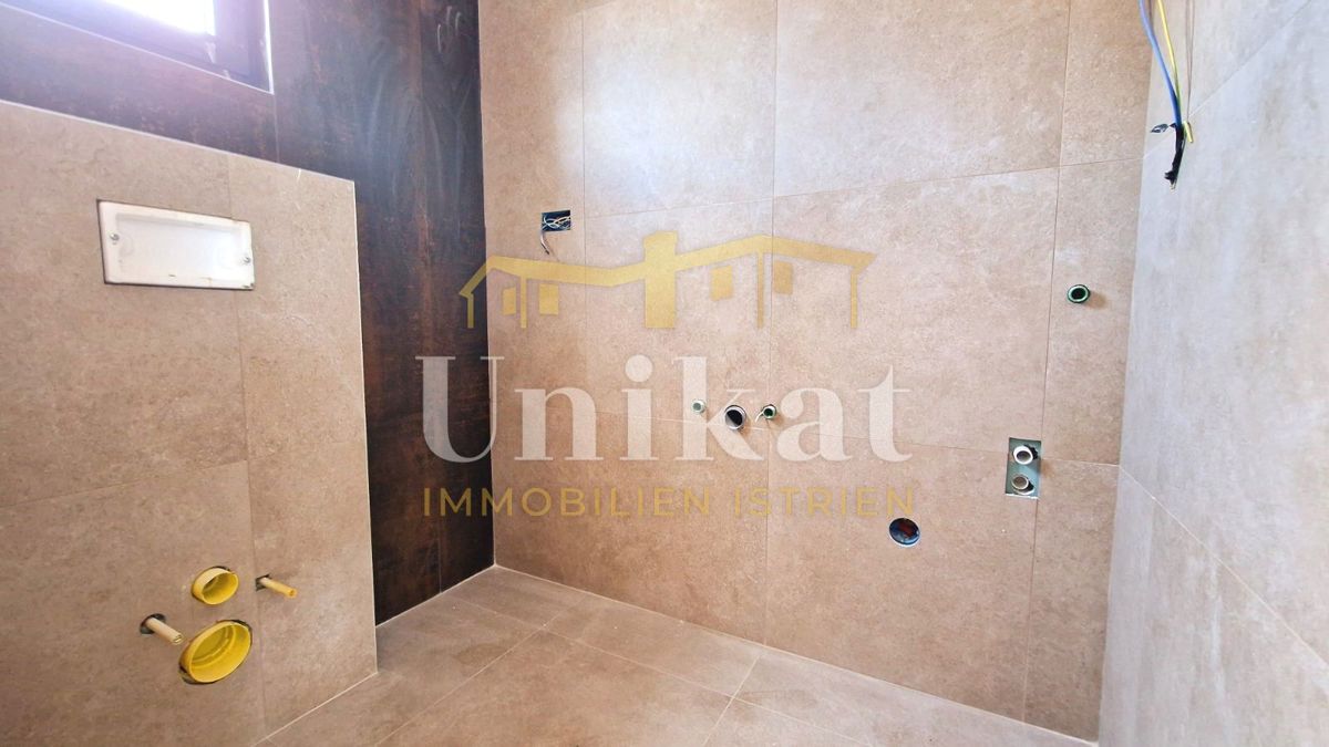 Samostojna montažna pritlična hiša v mirnem kraju